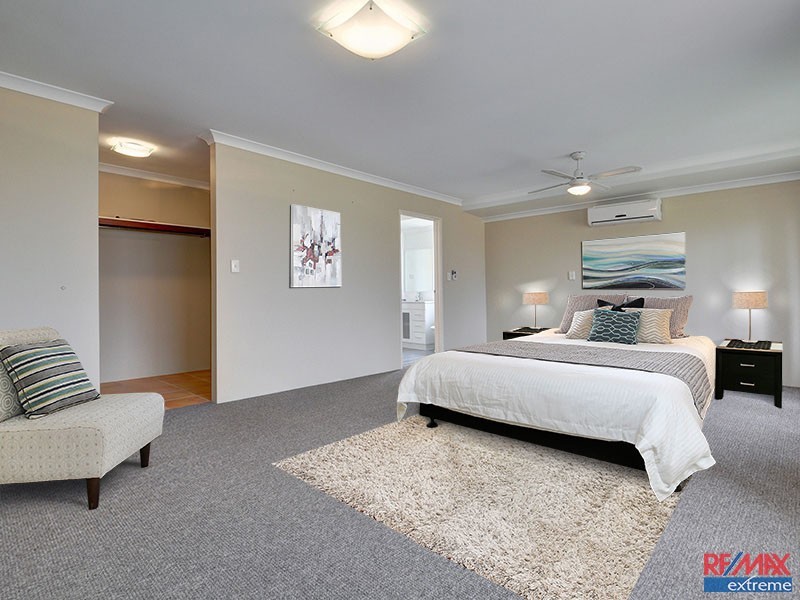 22 Darlington Loop, Pearsall WA 6065