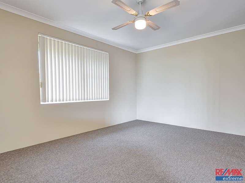 22 Darlington Loop, Pearsall WA 6065