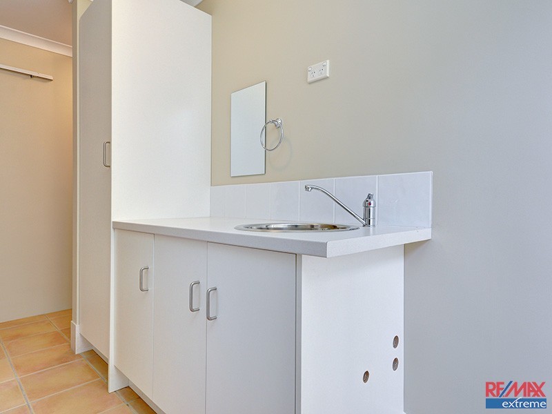 22 Darlington Loop, Pearsall WA 6065