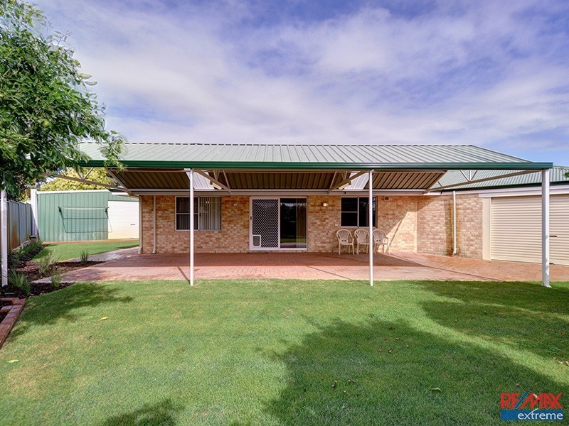 22 Darlington Loop, Pearsall WA 6065