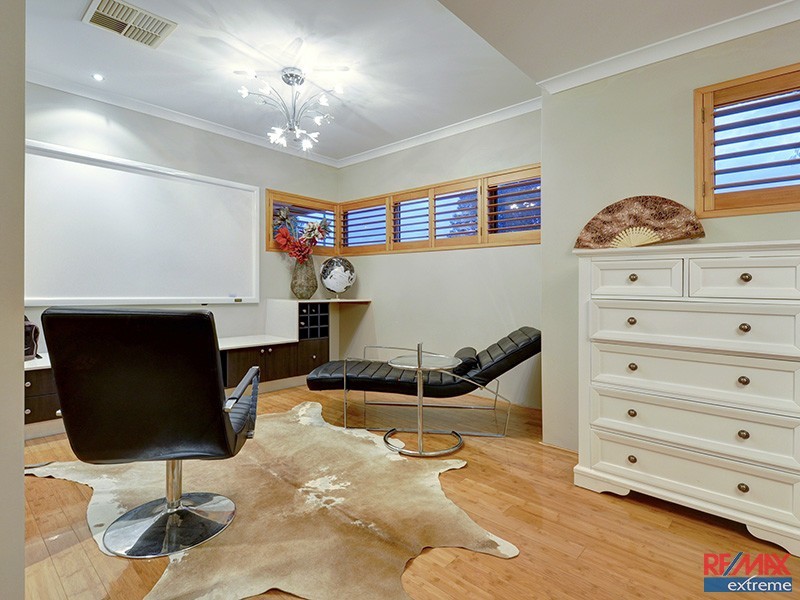 4 Bonnard Crescent, Ashby WA 6065