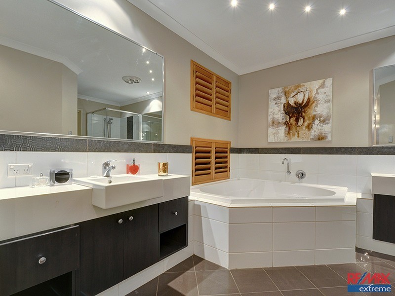 4 Bonnard Crescent, Ashby WA 6065