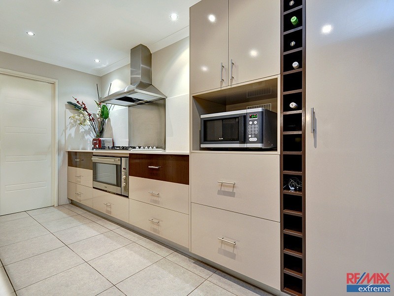 4 Bonnard Crescent, Ashby WA 6065