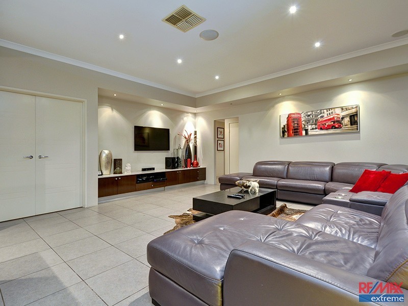 4 Bonnard Crescent, Ashby WA 6065