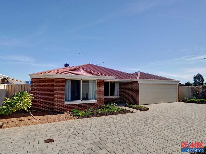 15 Apsley Bend, Tapping WA 6065