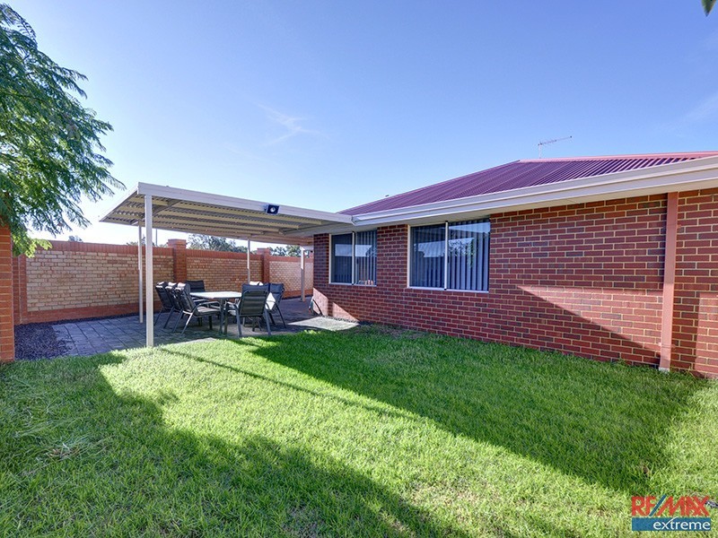 15 Apsley Bend, Tapping WA 6065