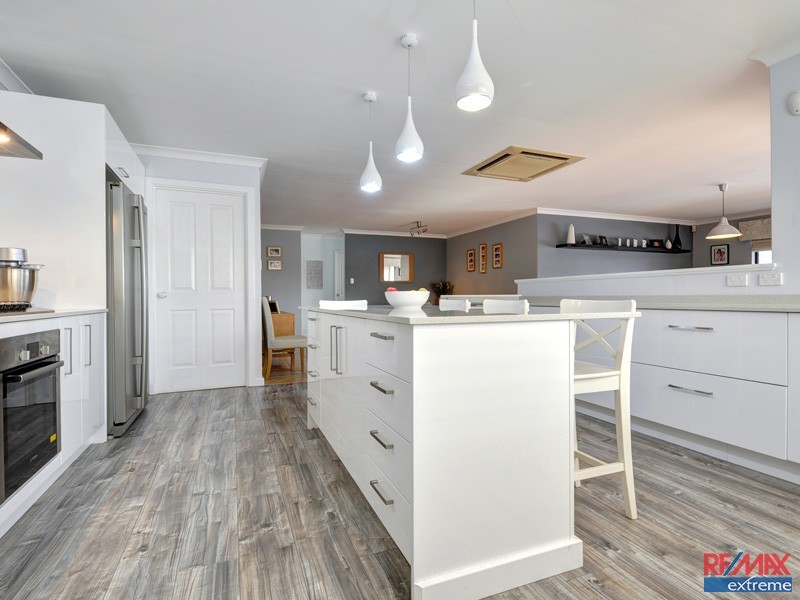 30 Balladong Loop, Carramar WA 6031