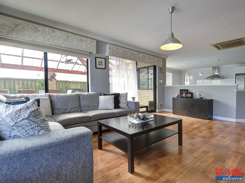 30 Balladong Loop, Carramar WA 6031