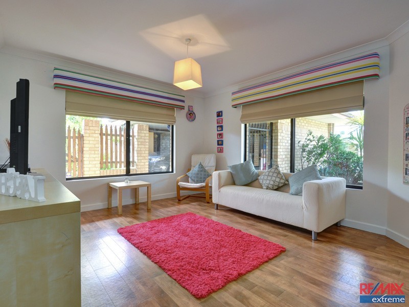 30 Balladong Loop, Carramar WA 6031