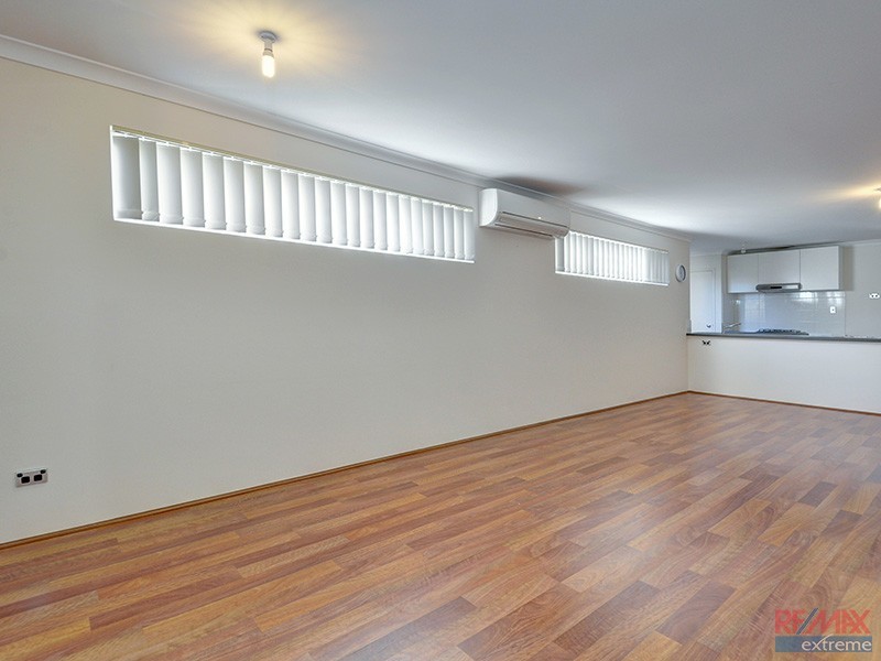 45 Splendens Avenue, Banksia Grove WA 6031