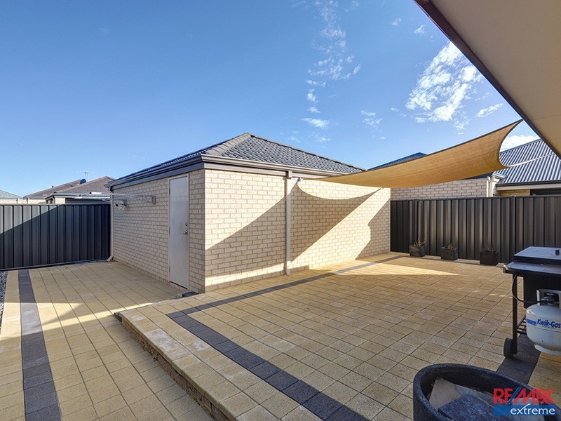 45 Splendens Avenue, Banksia Grove WA 6031