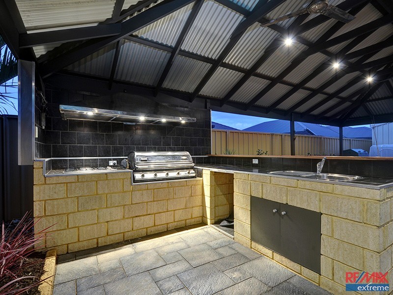 15 Verona Street, Hocking WA 6065