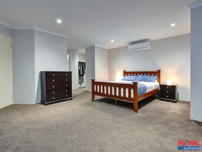 15 Verona Street, Hocking WA 6065