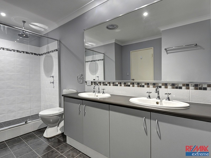 15 Verona Street, Hocking WA 6065