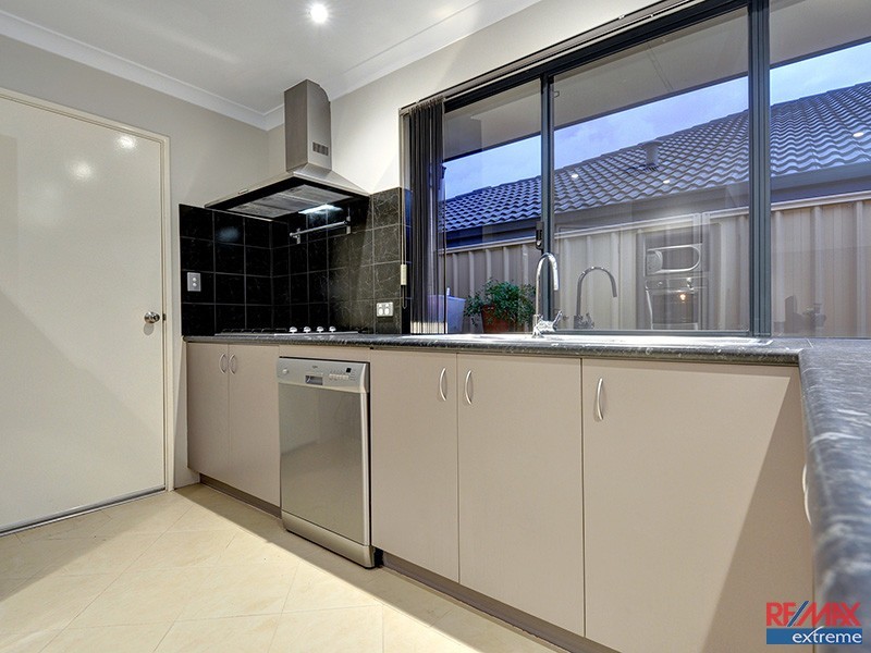 15 Verona Street, Hocking WA 6065