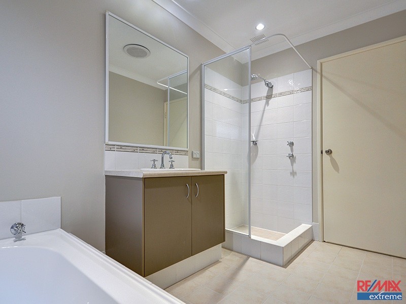 15 Verona Street, Hocking WA 6065