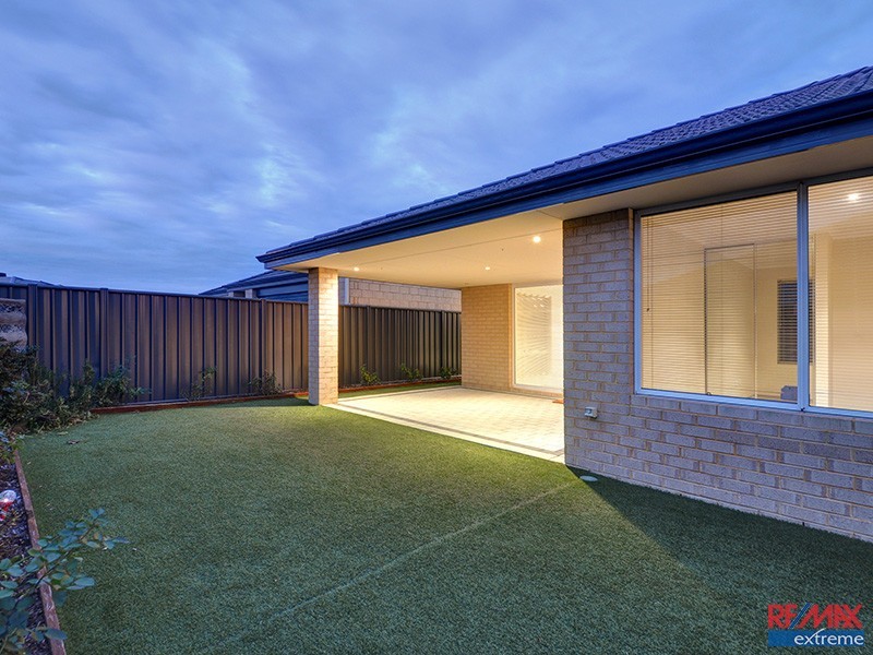 19 Sawtooth Bend, Banksia Grove WA 6031