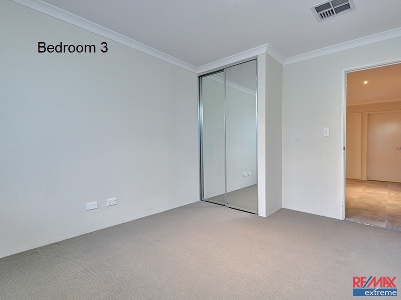 19 Sawtooth Bend, Banksia Grove WA 6031