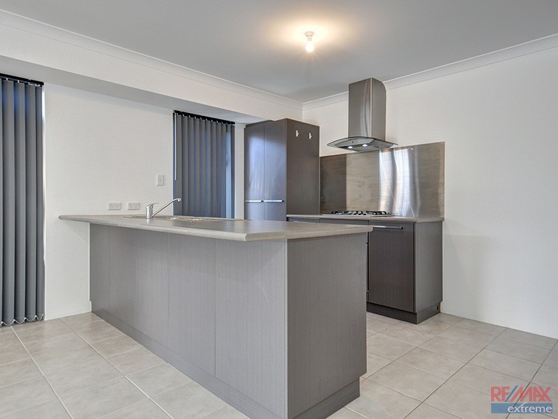 3 Blossom Way, Banksia Grove WA 6031