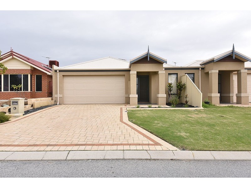 19a Bonvin Gardens, Tapping WA 6065