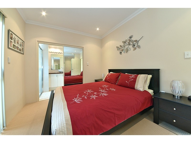 19a Bonvin Gardens, Tapping WA 6065