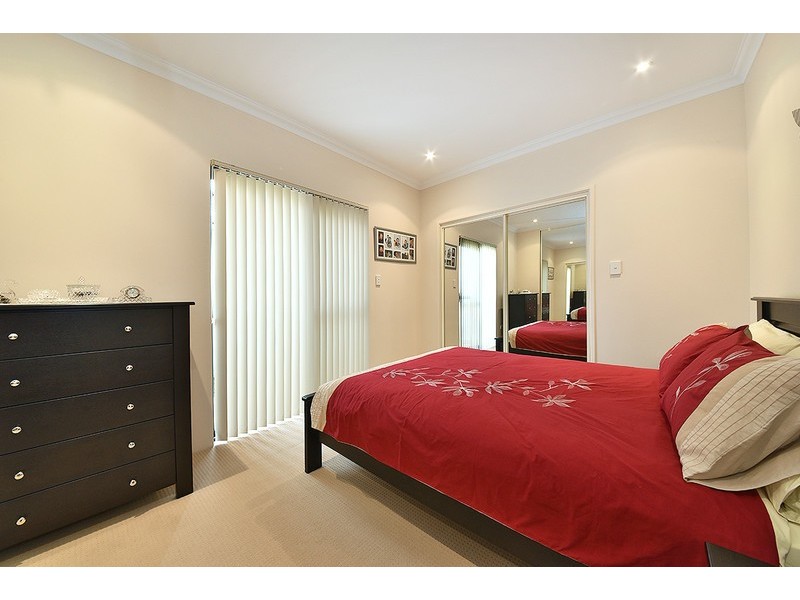 19a Bonvin Gardens, Tapping WA 6065