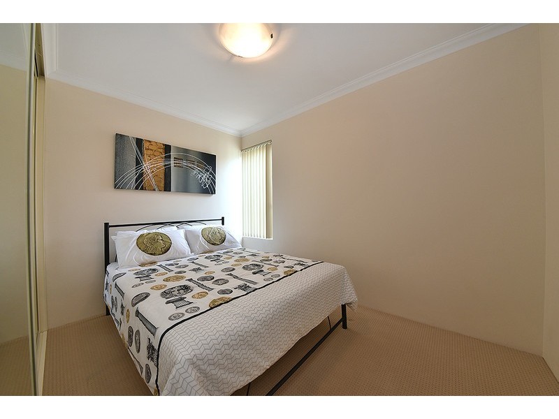 19a Bonvin Gardens, Tapping WA 6065