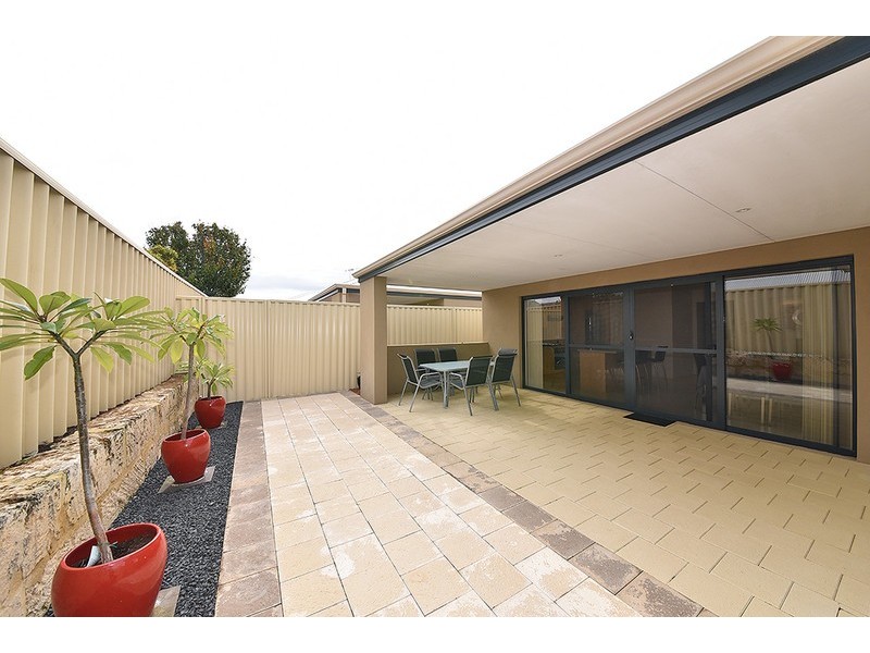 19a Bonvin Gardens, Tapping WA 6065