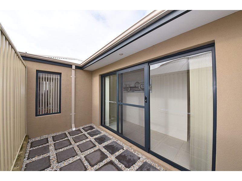 19a Bonvin Gardens, Tapping WA 6065