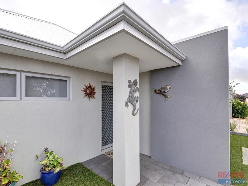 1 Voyager Link, Pearsall WA 6065