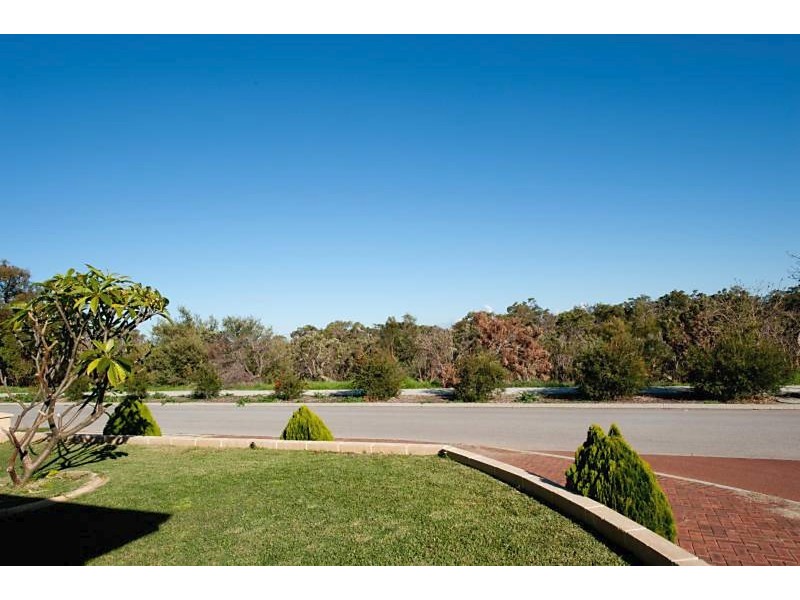 14 Anfield Parade, Hocking WA 6065