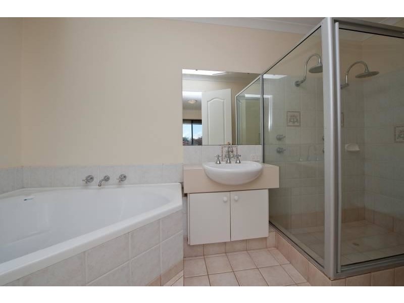 14 Anfield Parade, Hocking WA 6065