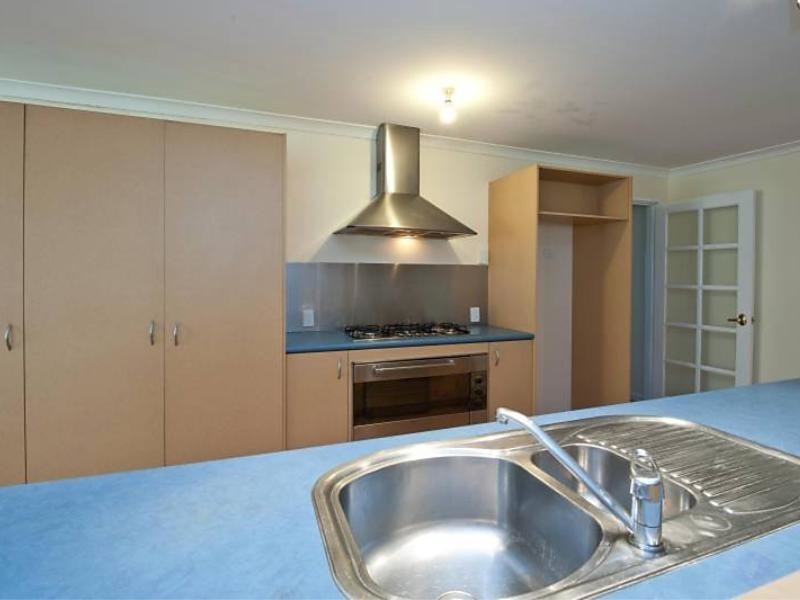 14 Anfield Parade, Hocking WA 6065