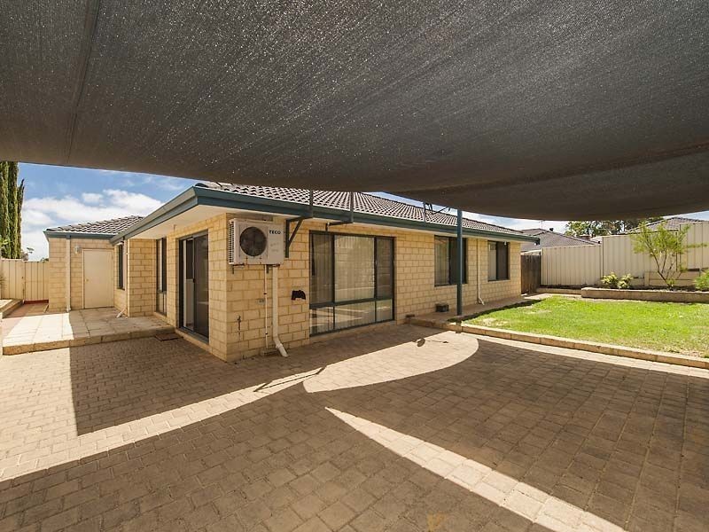 14 Anfield Parade, Hocking WA 6065