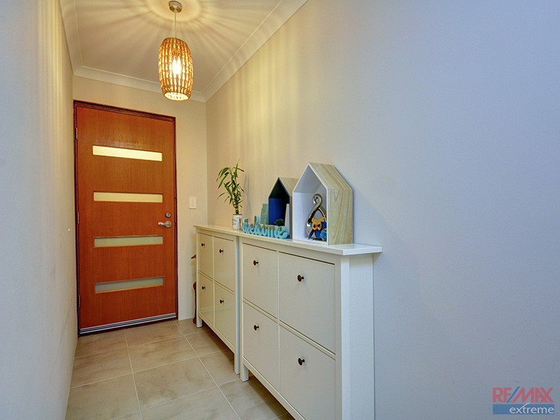 7 Chucklebud Street, Banksia Grove WA 6031