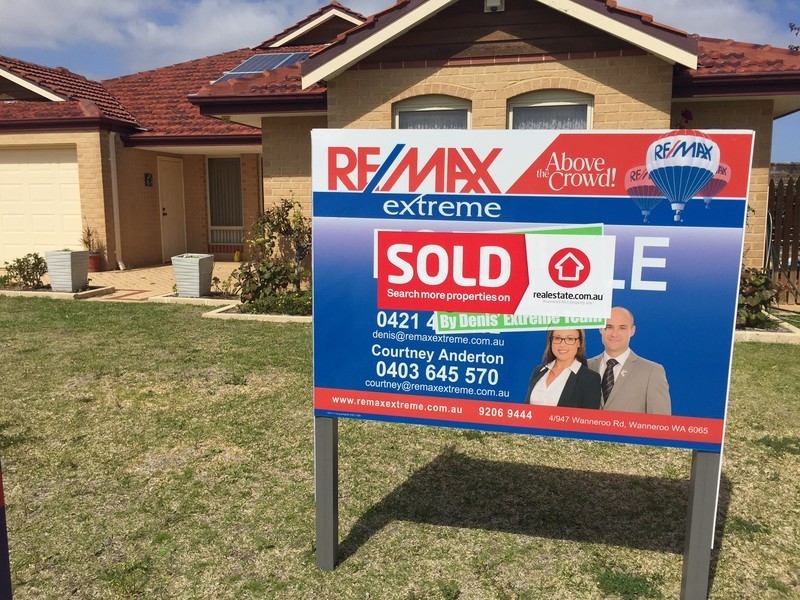 25 Chartwell Bend, Hocking WA 6065