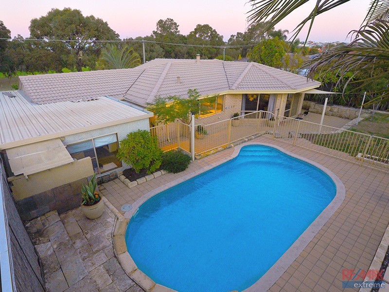 11 Wattle Mews, Hocking WA 6065