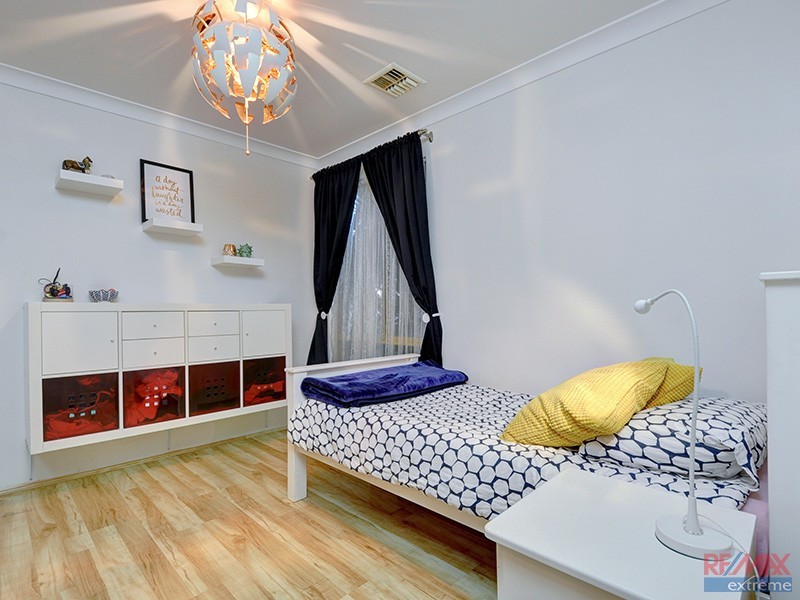 11 Wattle Mews, Hocking WA 6065