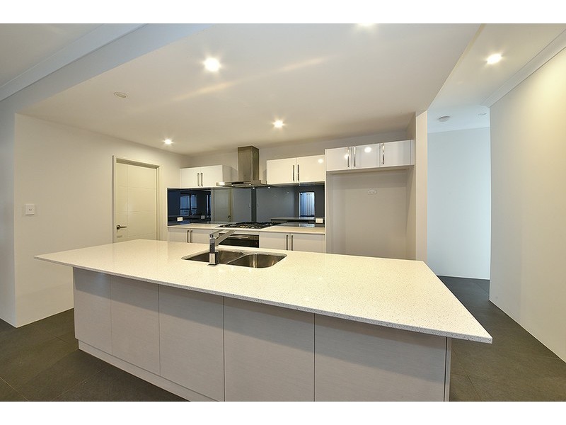 12 Dietes View, Sinagra WA 6065