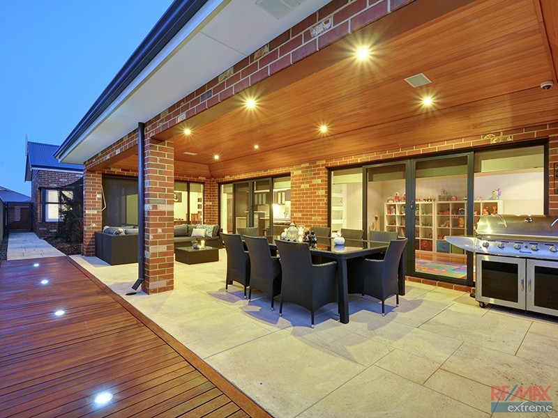 5 Dunedin Chase, Hocking WA 6065