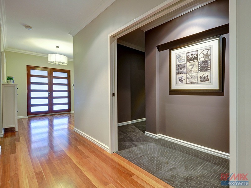 5 Dunedin Chase, Hocking WA 6065