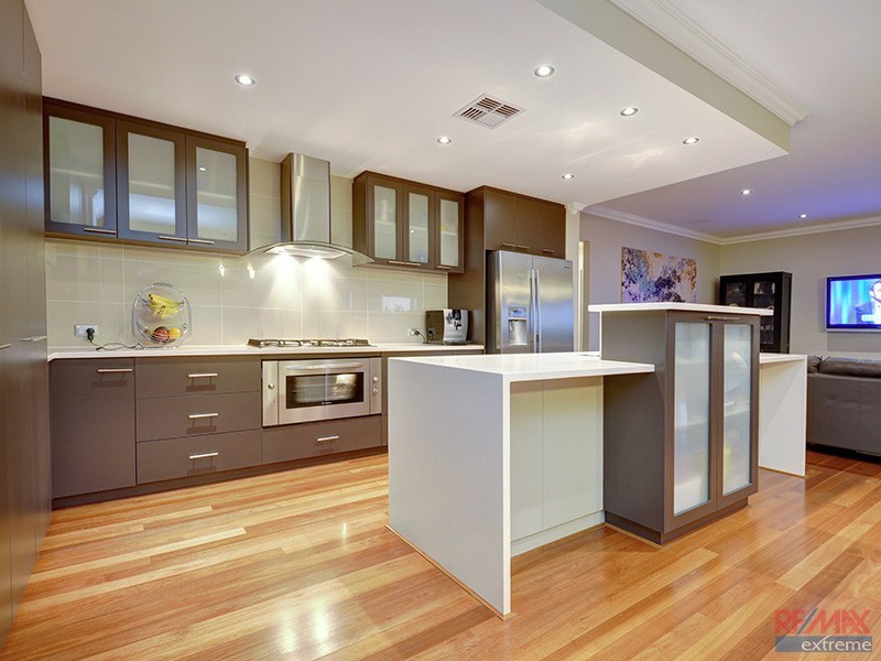 5 Dunedin Chase, Hocking WA 6065