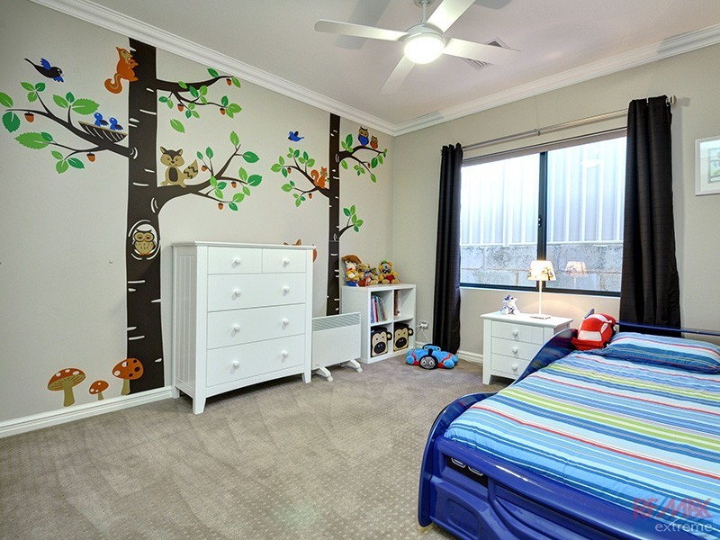 5 Dunedin Chase, Hocking WA 6065