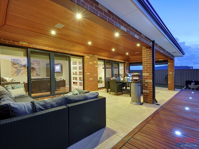 5 Dunedin Chase, Hocking WA 6065