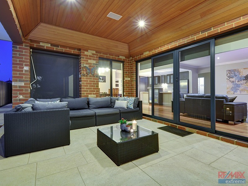 5 Dunedin Chase, Hocking WA 6065