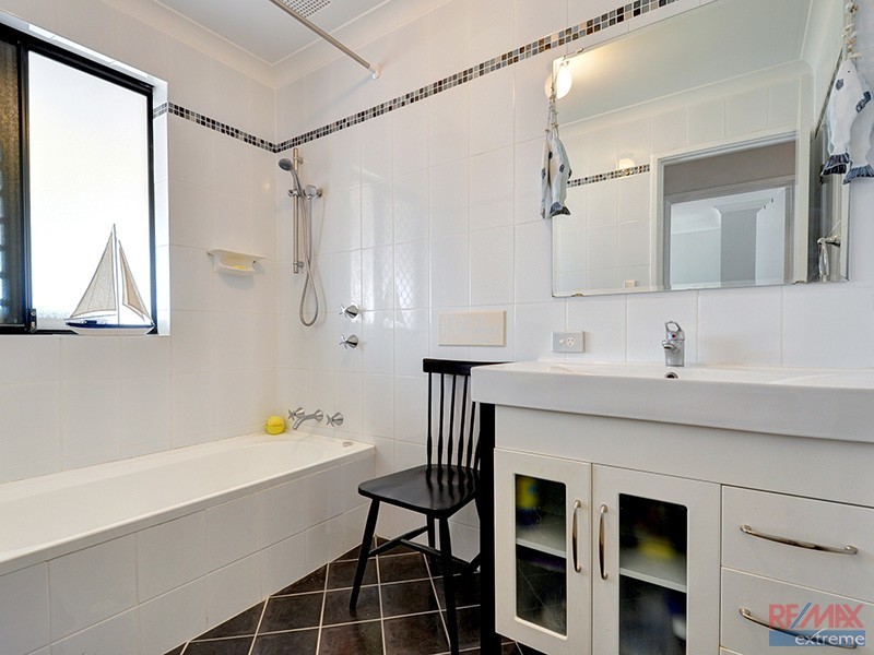 19 Duncombe Grove, Quinns Rocks WA 6030