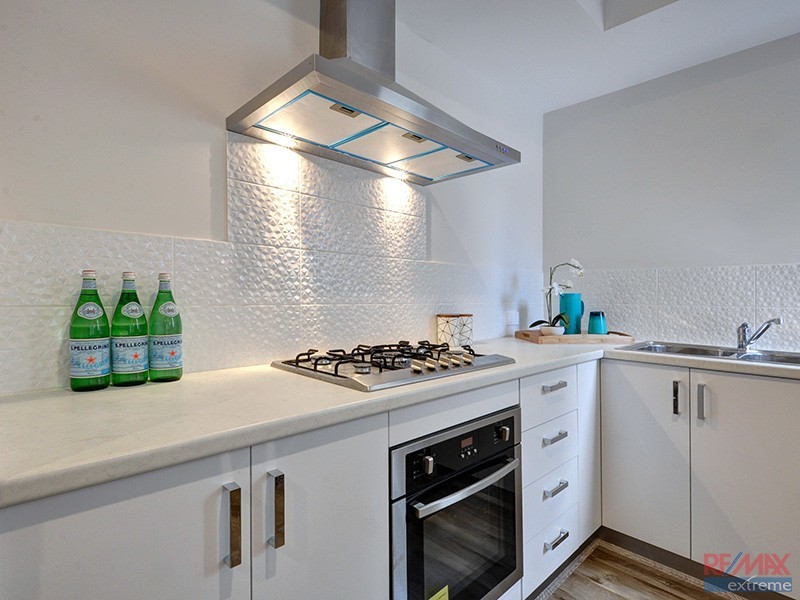 1/34 Willespie Drive, Pearsall WA 6065