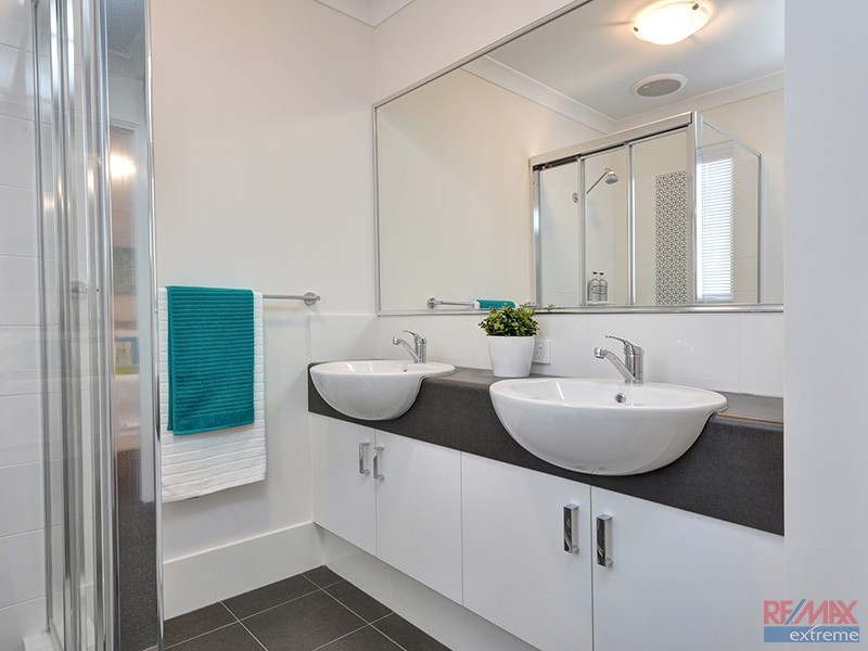 1/34 Willespie Drive, Pearsall WA 6065