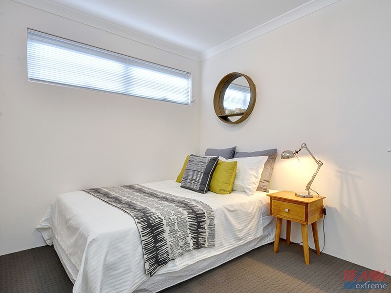 1/34 Willespie Drive, Pearsall WA 6065