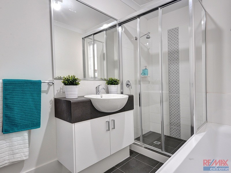 1/34 Willespie Drive, Pearsall WA 6065